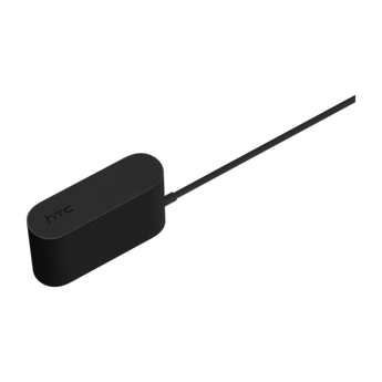 Schrägansicht des schwarzen HTC VIVE 30-W-Netzteils mit fest verbundenem Stromkabel in minimalistischer, ovaler Gehäuseform.