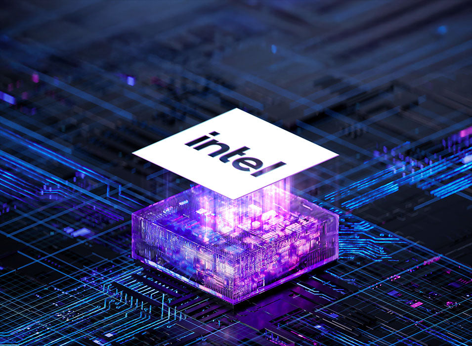 Intel Prozessor-Chip schwebend über einer beleuchteten Hauptplatine mit blauen und violetten Lichteffekten.