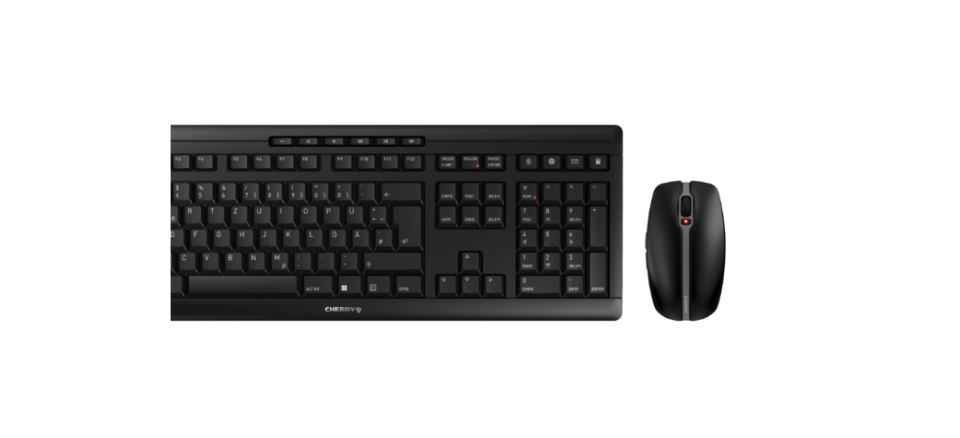 Schwarzes Cherry Desktop-Set mit ergonomischer Tastatur und passender Computermaus im Studio-Setup.