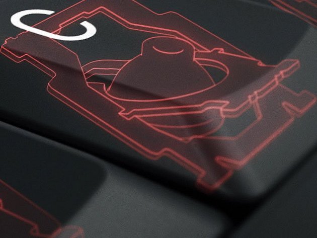 Nahaufnahme des roten Scherenmechanismus unter einer beleuchteten Laptop-Tastatur