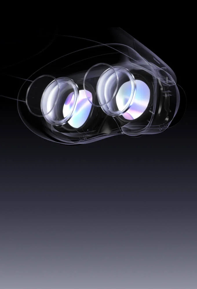 Technische Detailansicht der Linseneinheit einer VR-Headset-Optik im transparenten Gehäuse.